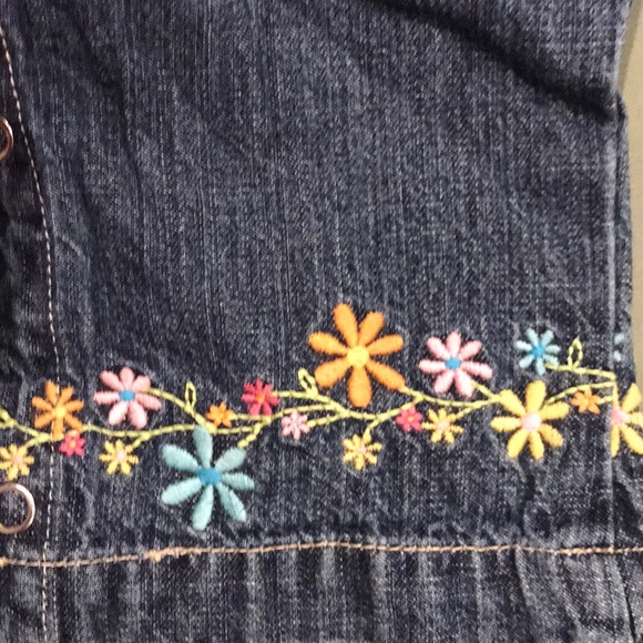 Brand new - Oshkosh 2 pc casual set - Picture 4 of 5